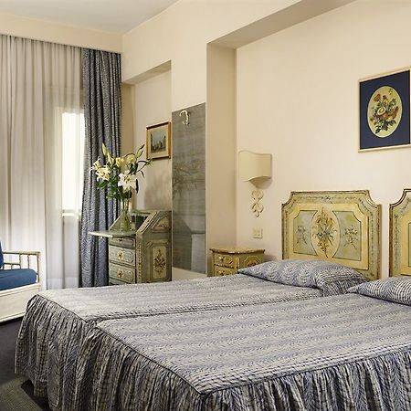 Hotel Commodore Rom Værelse billede